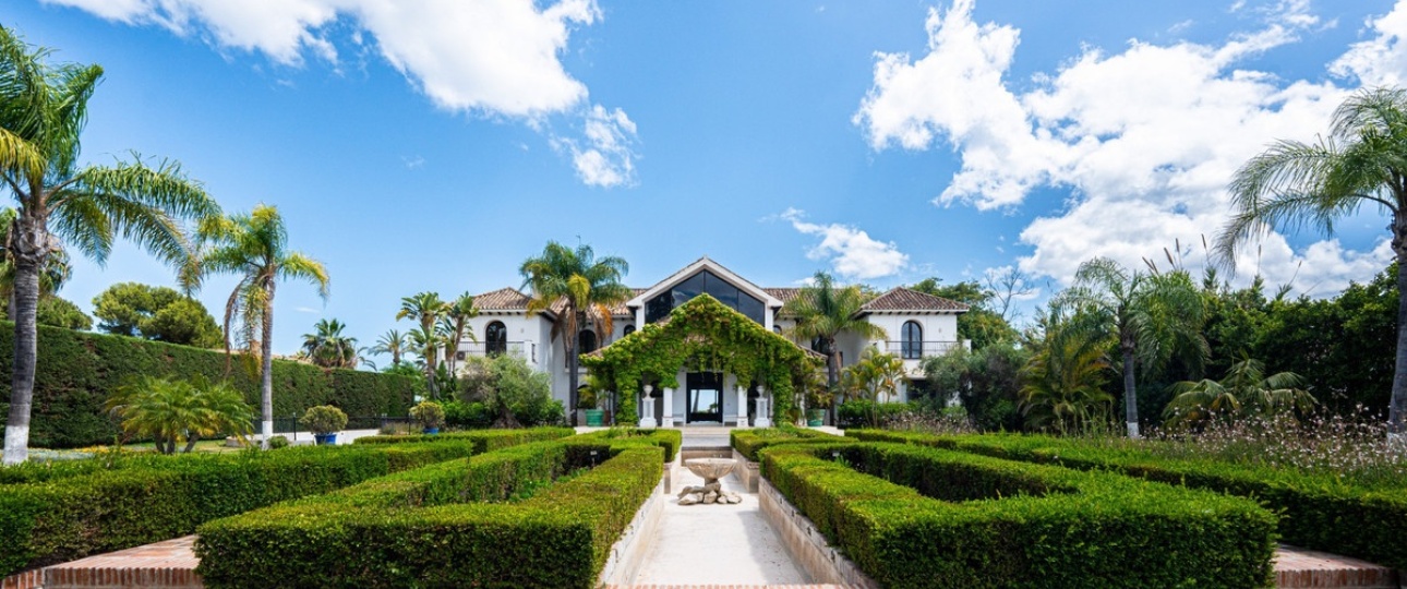 Resale - Villa - Estepona - Estepona Centro