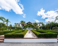 Resale - Villa - Estepona - Estepona Centro