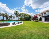 Resale - Villa - Estepona - Estepona Centro