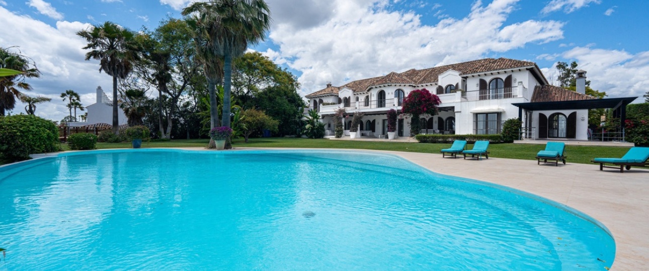 Resale - Villa - Estepona - Estepona Centro