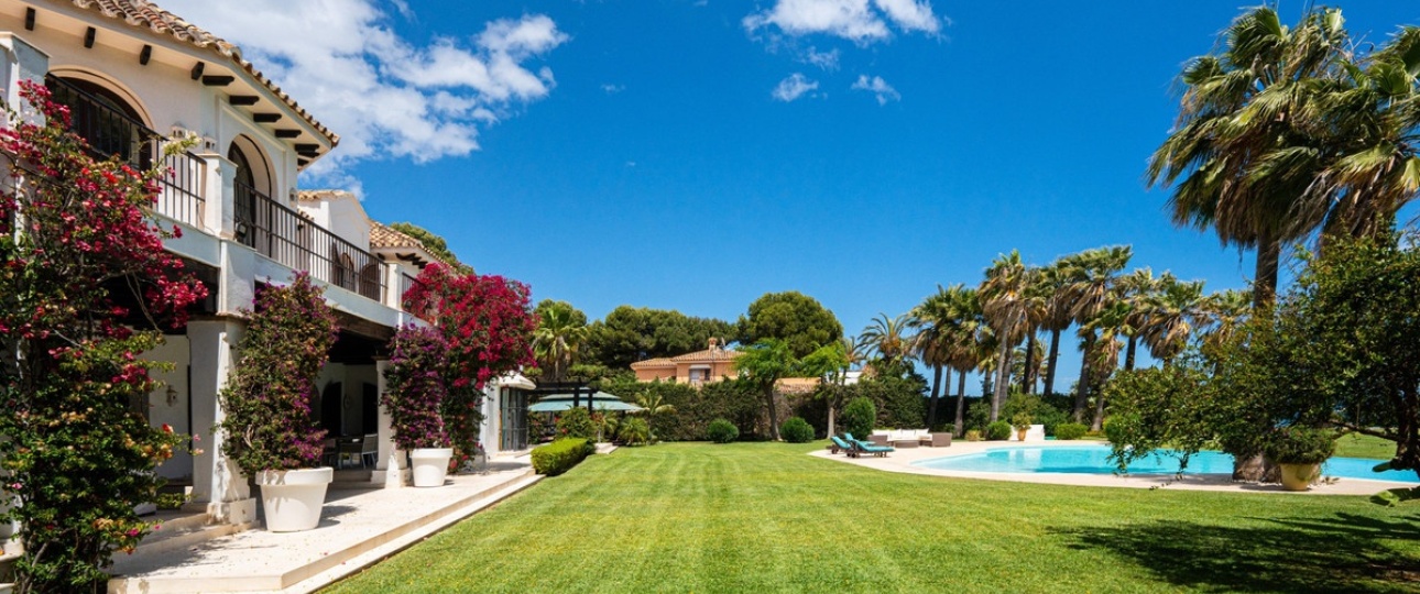 Resale - Villa - Estepona - Estepona Centro
