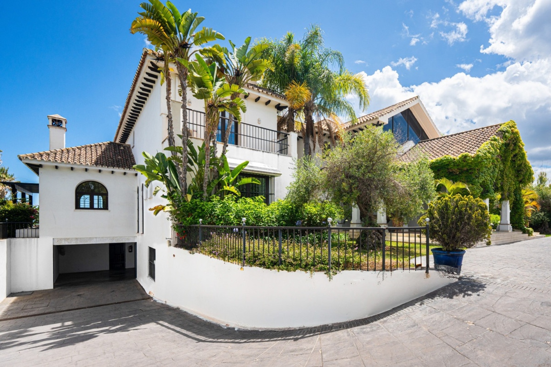 Resale - Villa - Estepona - Estepona Centro