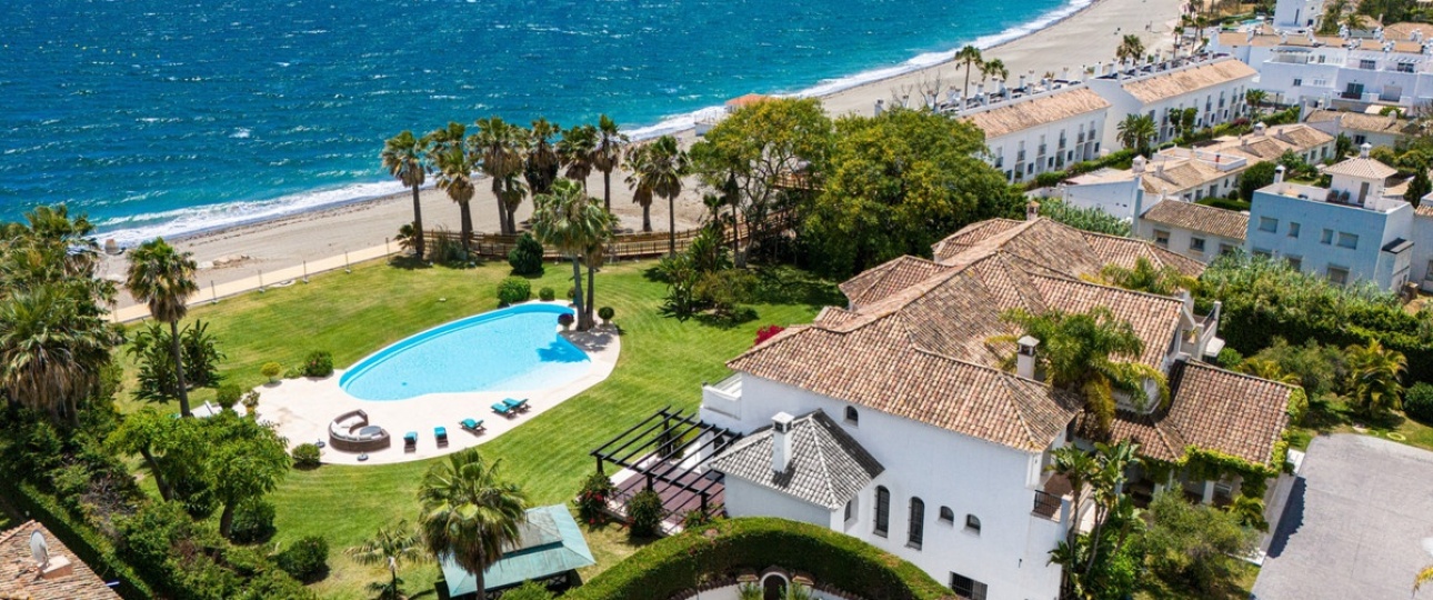 Resale - Villa - Estepona - Estepona Centro