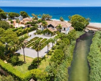 Resale - Villa - Estepona - Estepona Centro