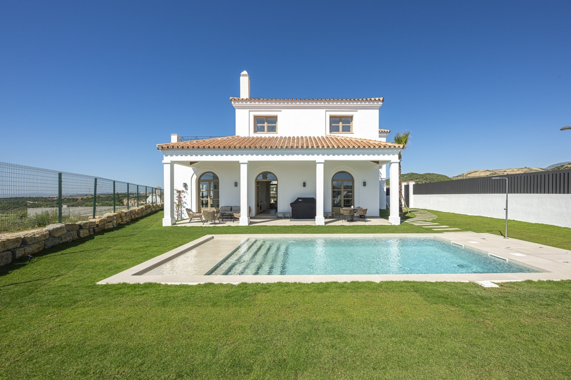 Resale - Villa - Estepona - Estepona Centro