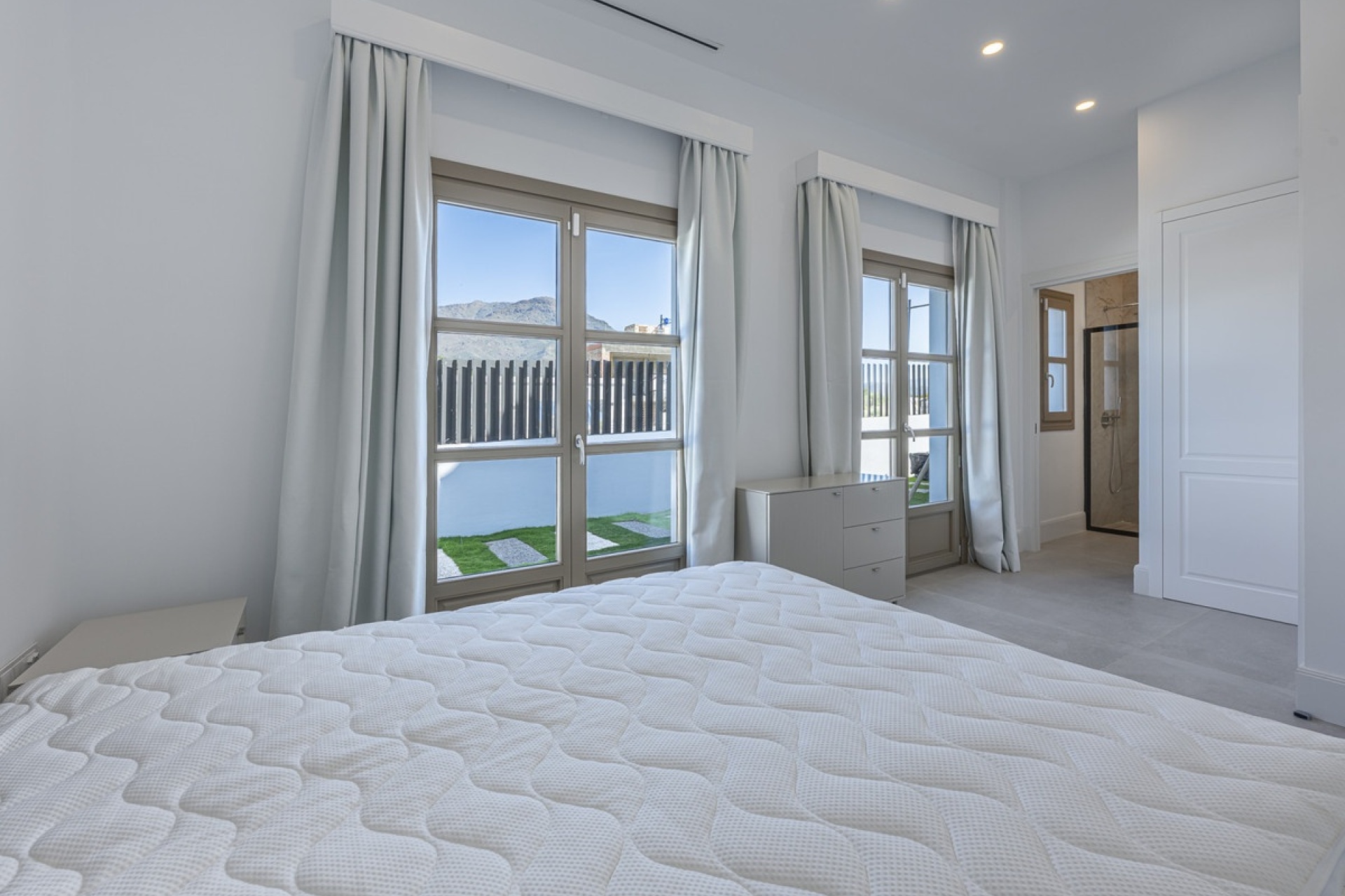 Resale - Villa - Estepona - Estepona Centro