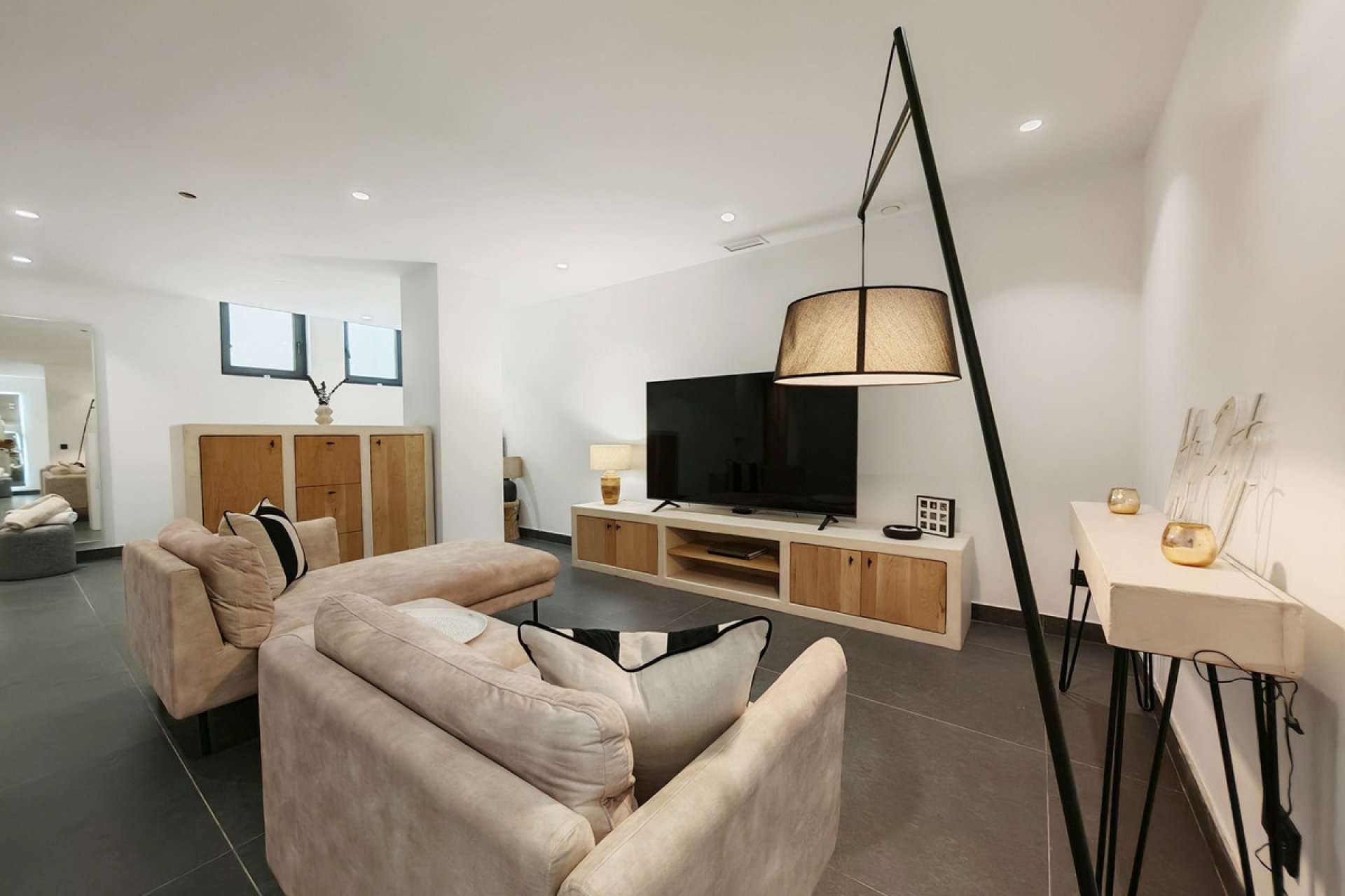 Resale - Villa - Estepona - Estepona Centro