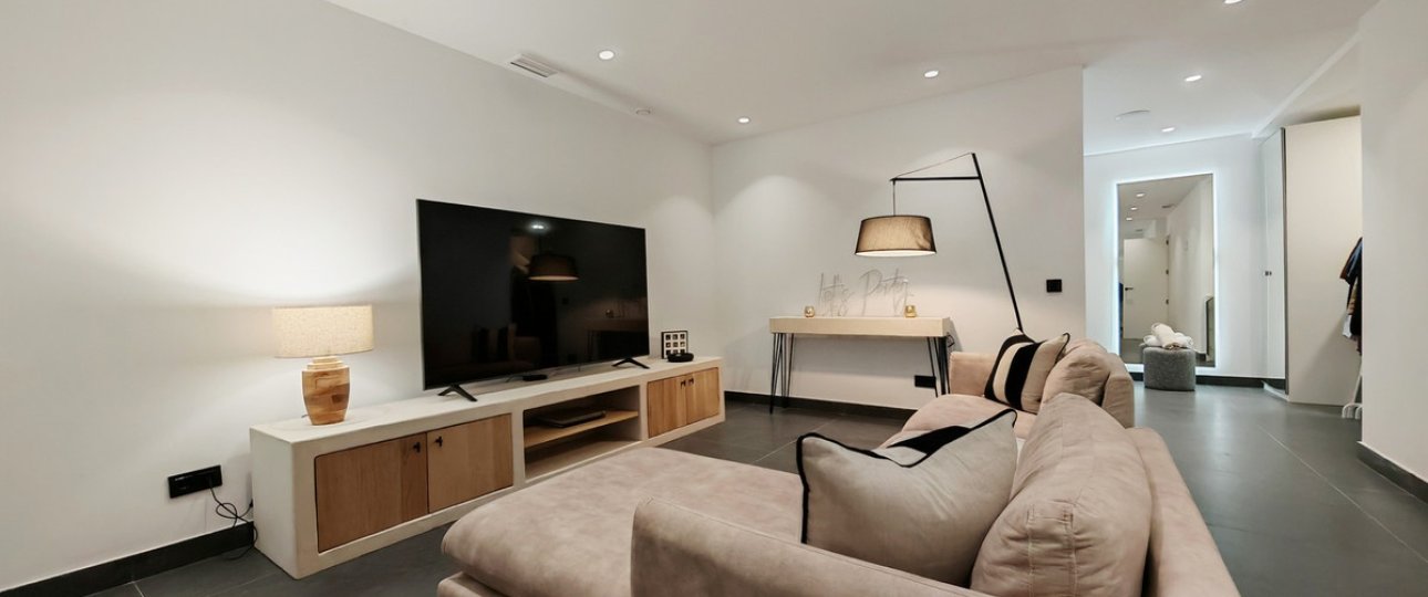 Resale - Villa - Estepona - Estepona Centro