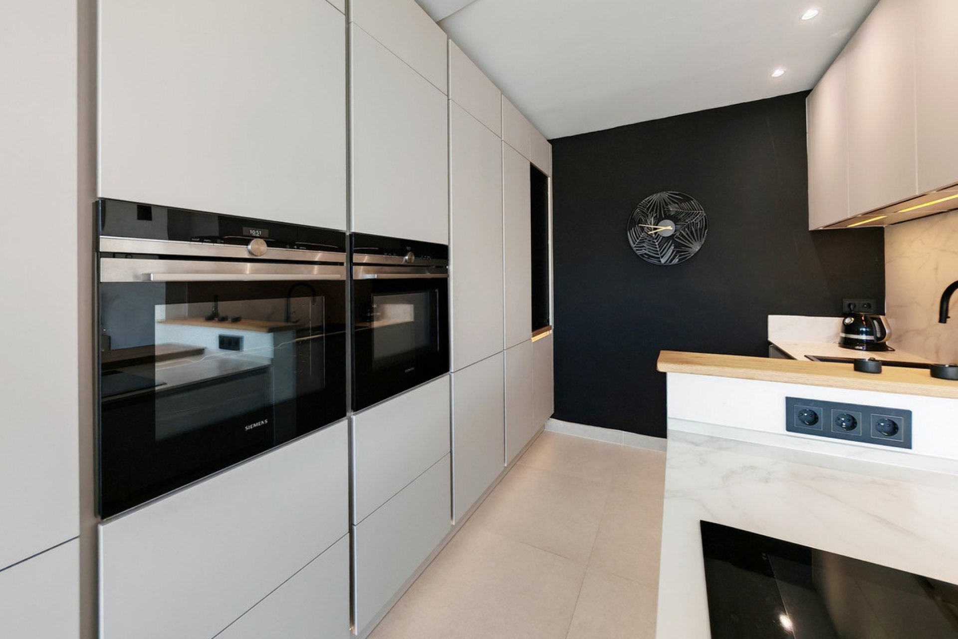 Resale - Villa - Estepona - Estepona Centro