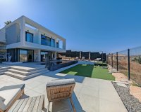 Resale - Villa - Estepona - Estepona Centro