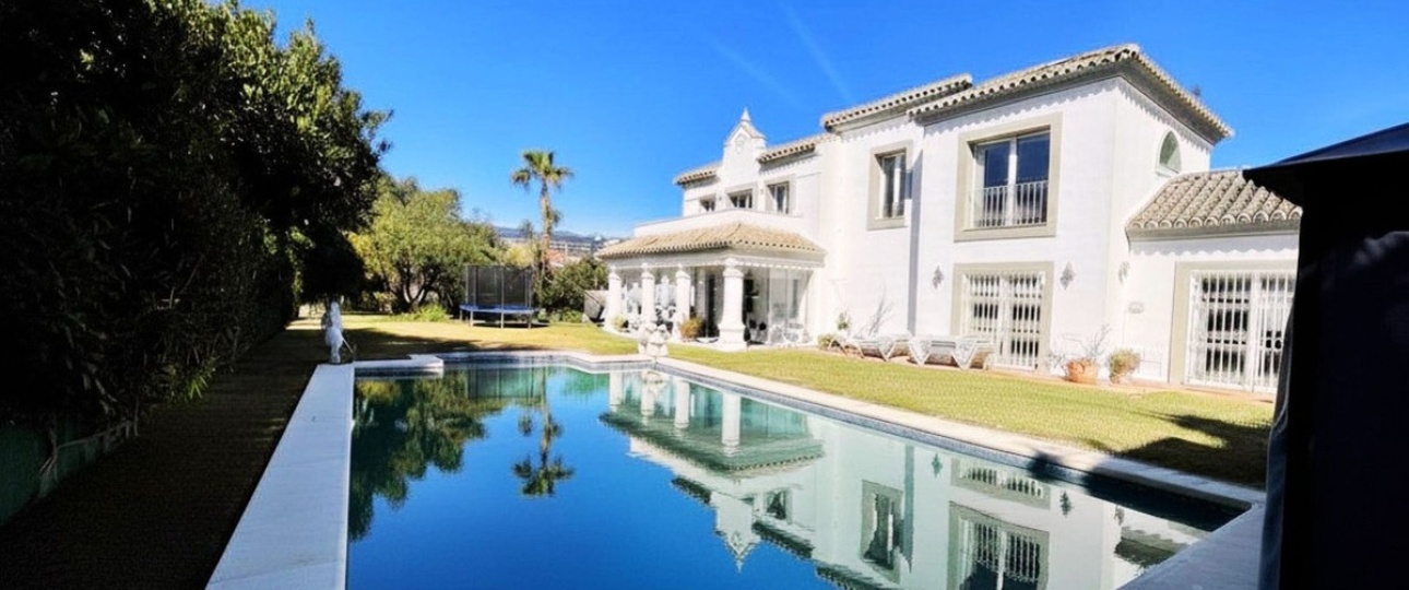 Resale - Villa - Estepona - Estepona Centro