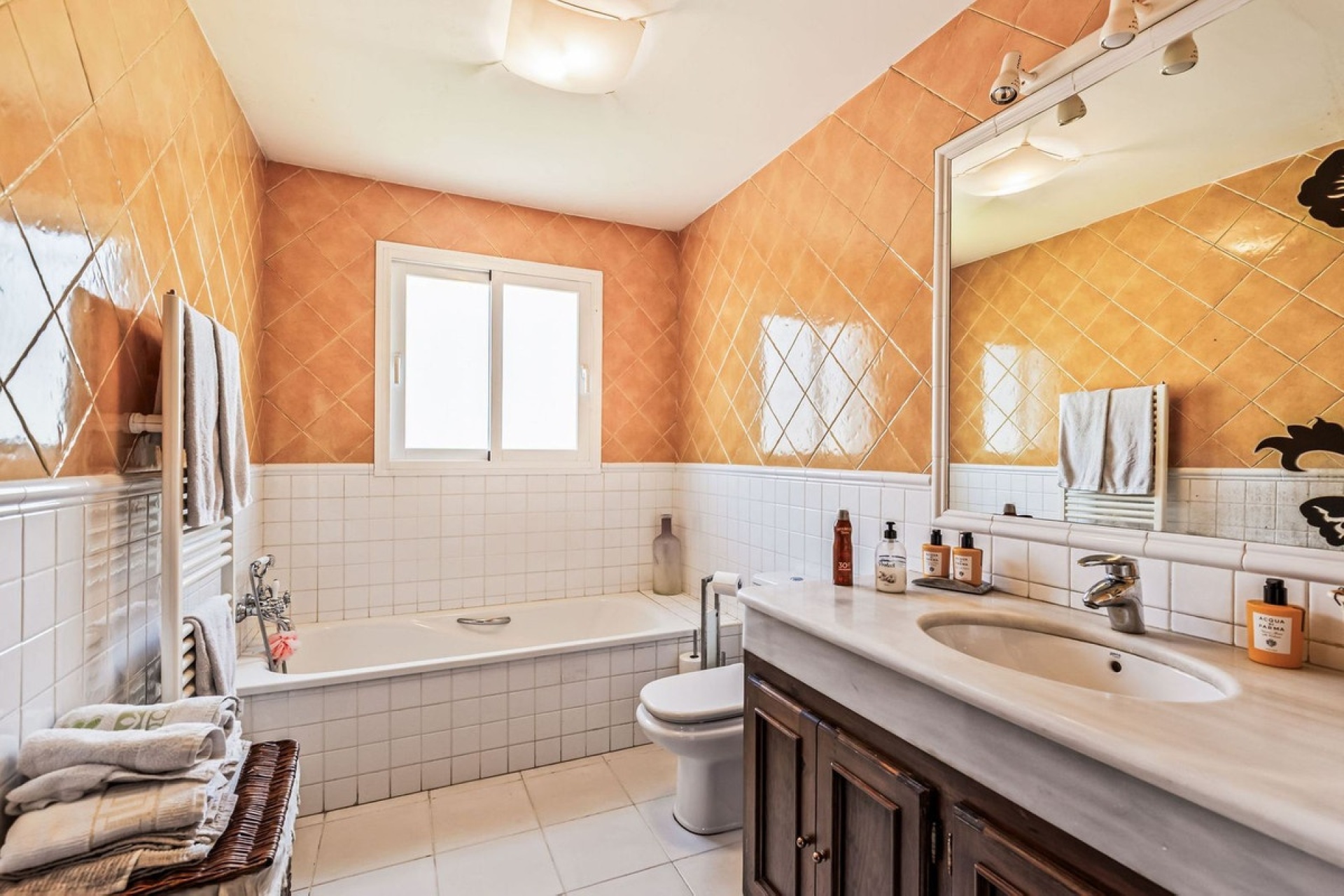Resale - Villa - Estepona - Estepona Centro