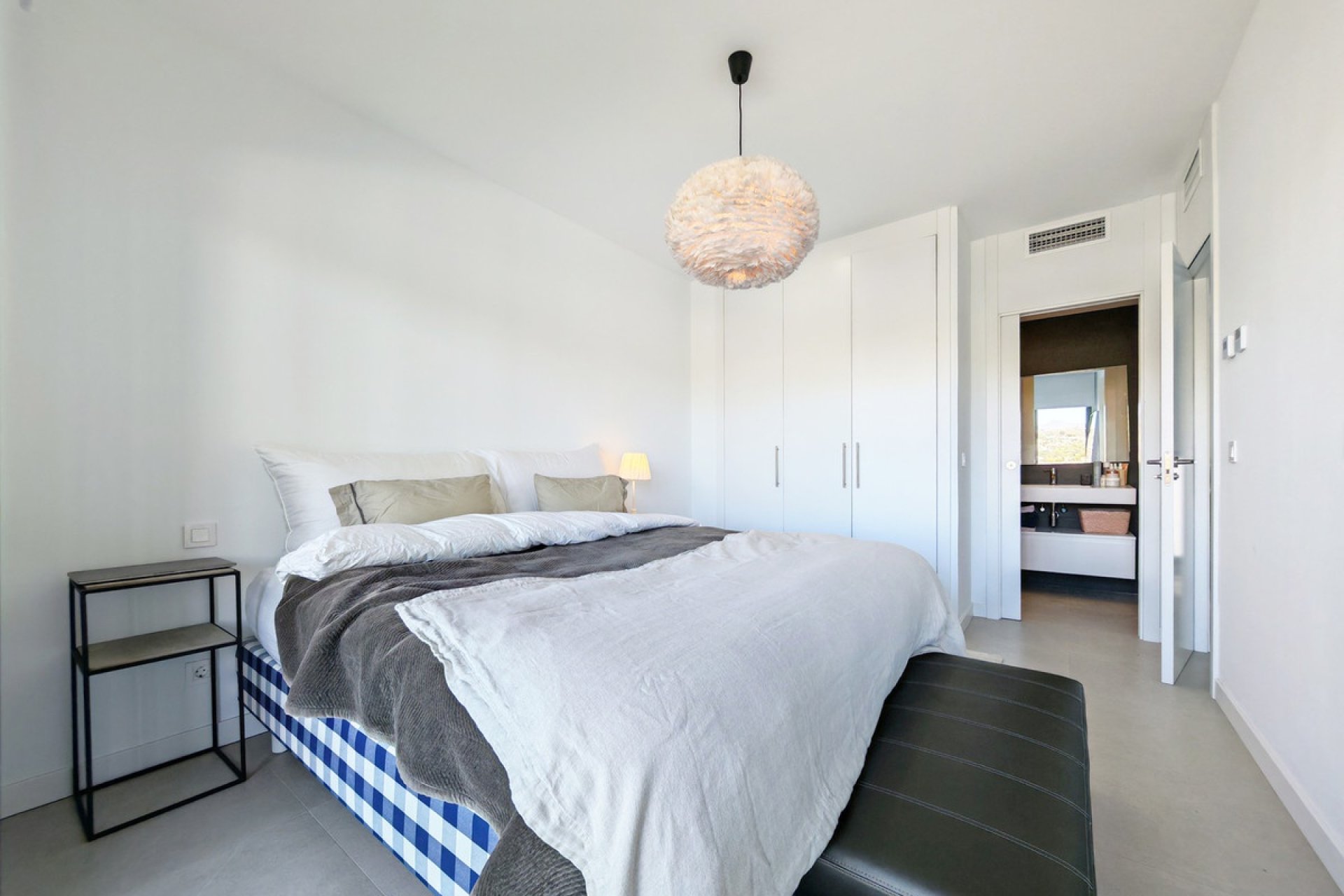 Resale - Villa - Estepona - Estepona Centro