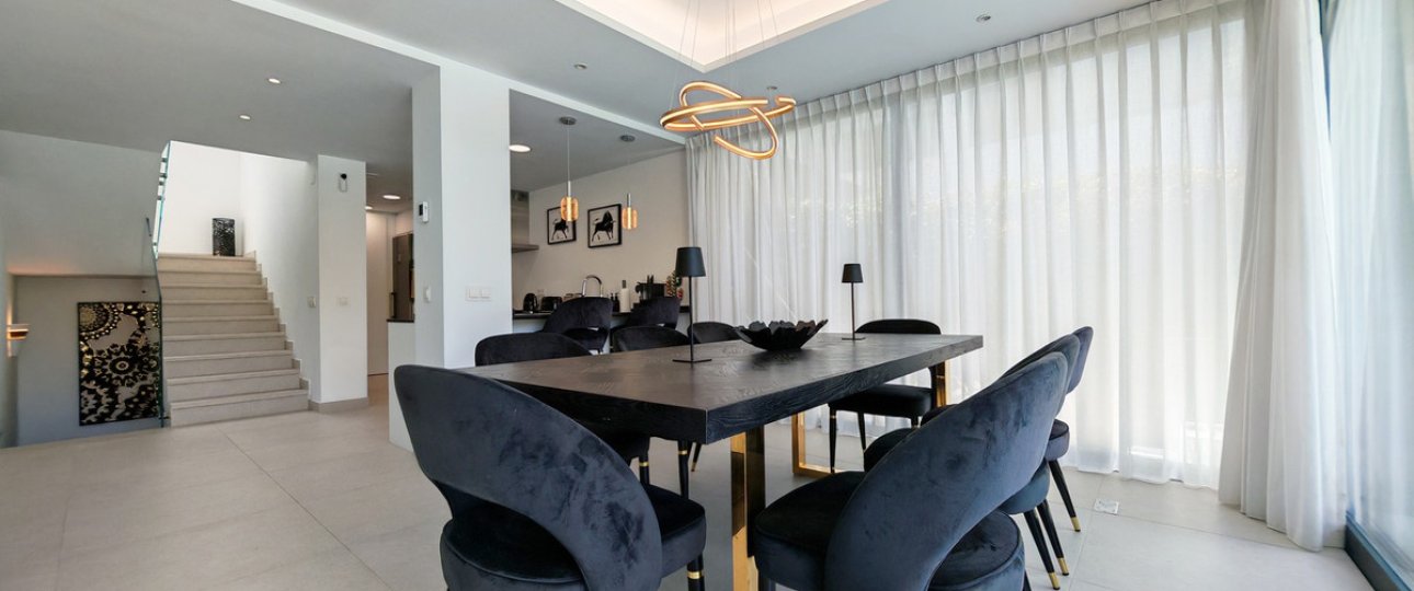 Resale - Villa - Estepona - Estepona Centro