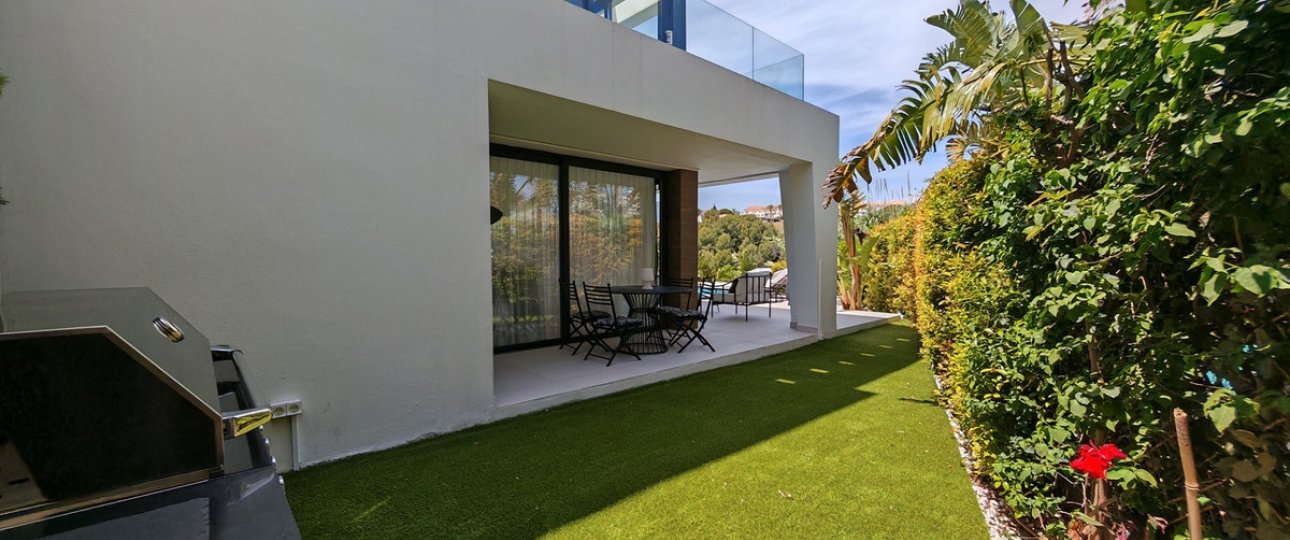 Resale - Villa - Estepona - Estepona Centro