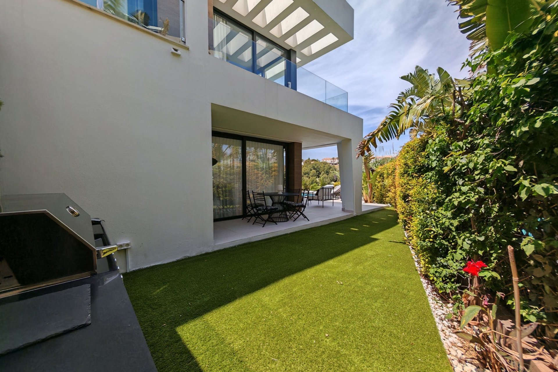 Resale - Villa - Estepona - Estepona Centro