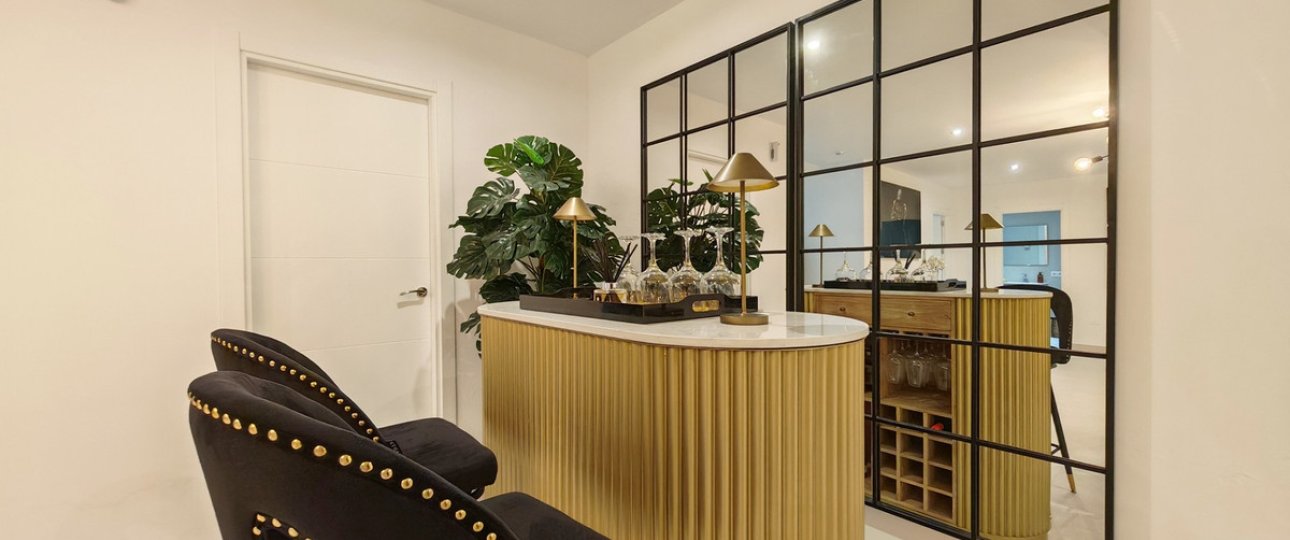Resale - Villa - Estepona - Estepona Centro