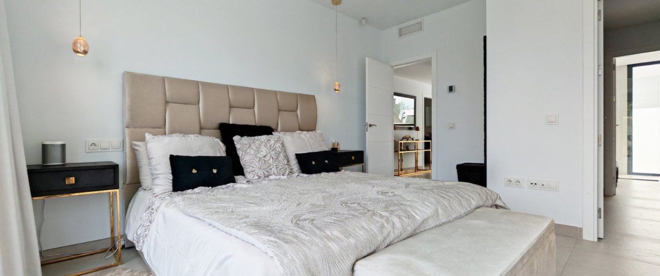 Resale - Villa - Estepona - Estepona Centro