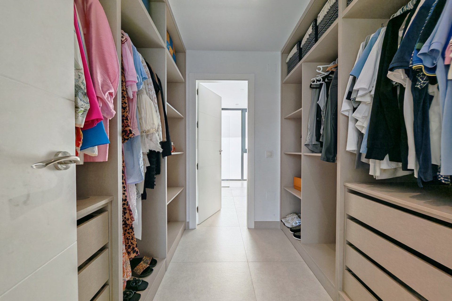 Resale - Villa - Estepona - Estepona Centro