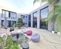 Resale - Villa - Estepona - Estepona Centro