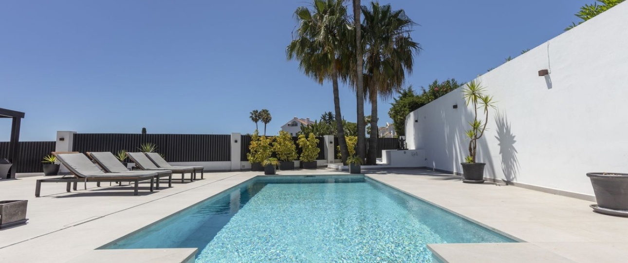Resale - Villa - Estepona - Estepona Centro