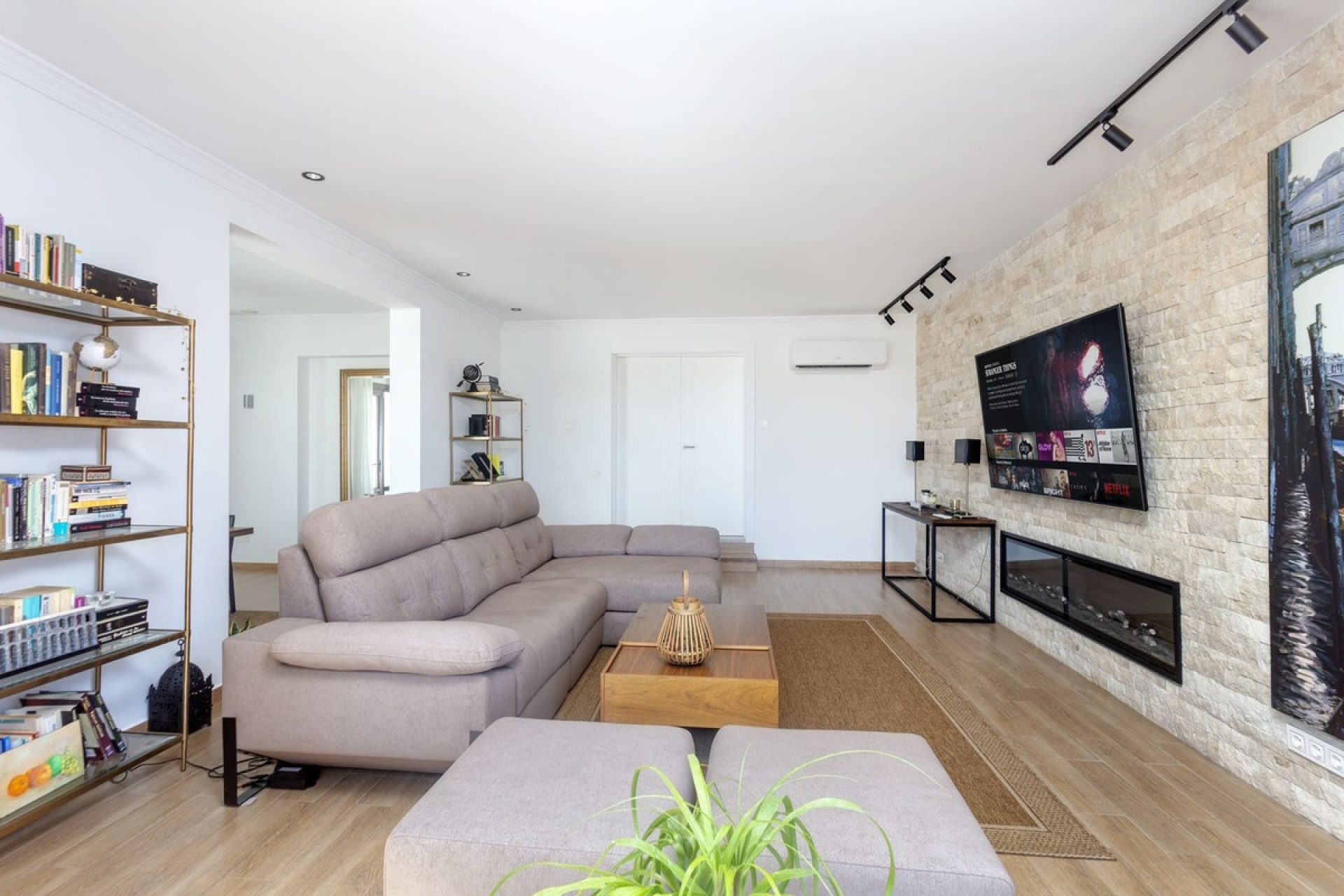 Resale - Villa - Estepona - Estepona Centro