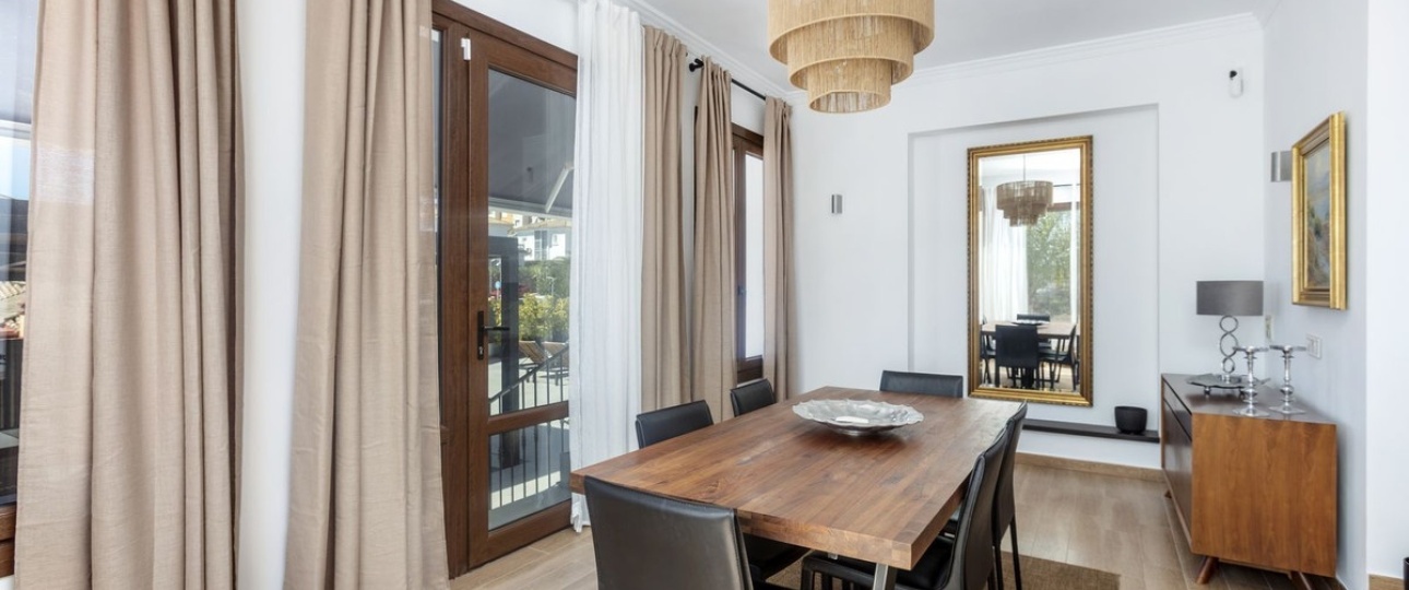 Resale - Villa - Estepona - Estepona Centro