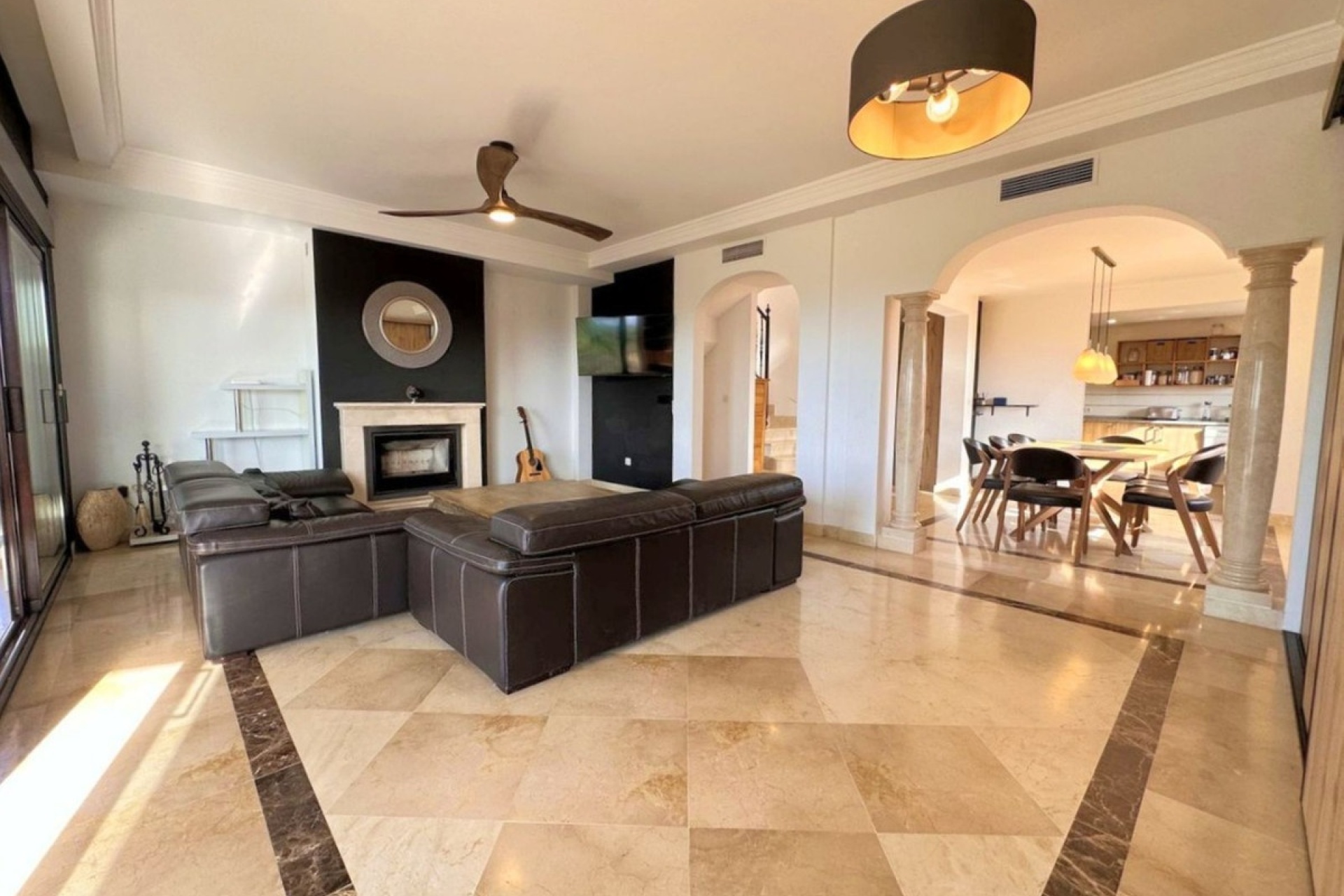 Resale - Villa - Estepona - Estepona Centro