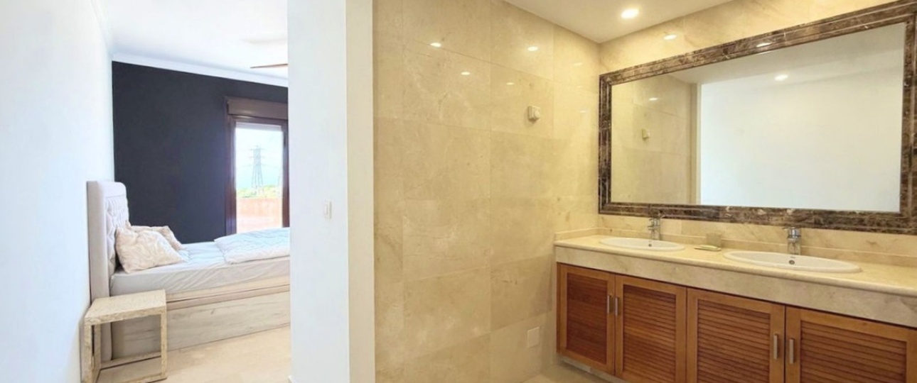 Resale - Villa - Estepona - Estepona Centro