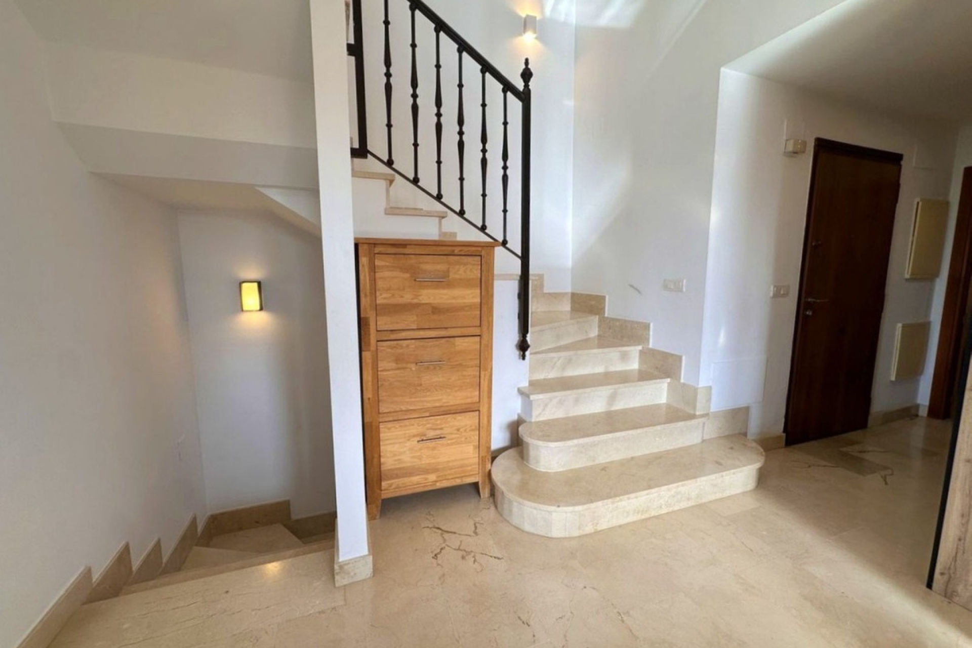 Resale - Villa - Estepona - Estepona Centro