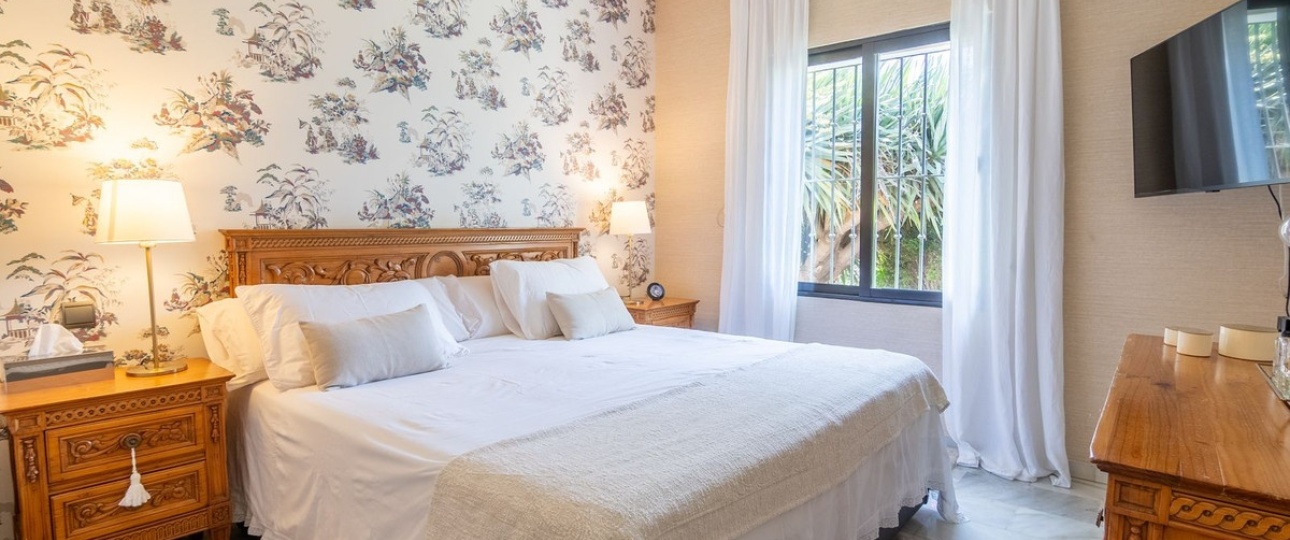 Resale - Villa - Estepona - Estepona Centro