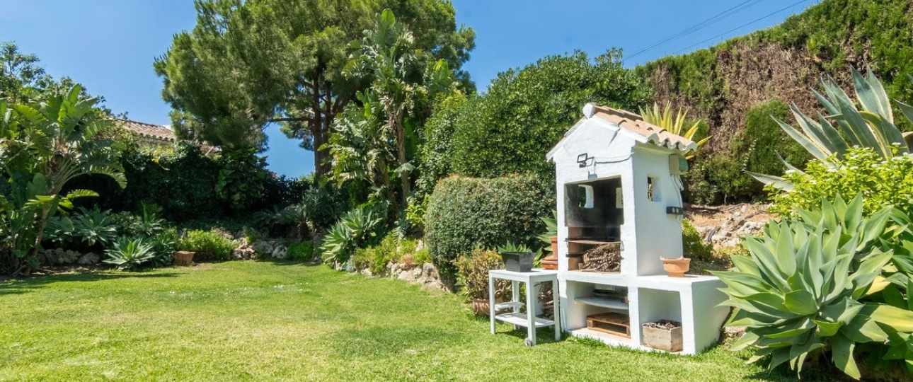 Resale - Villa - Estepona - Estepona Centro