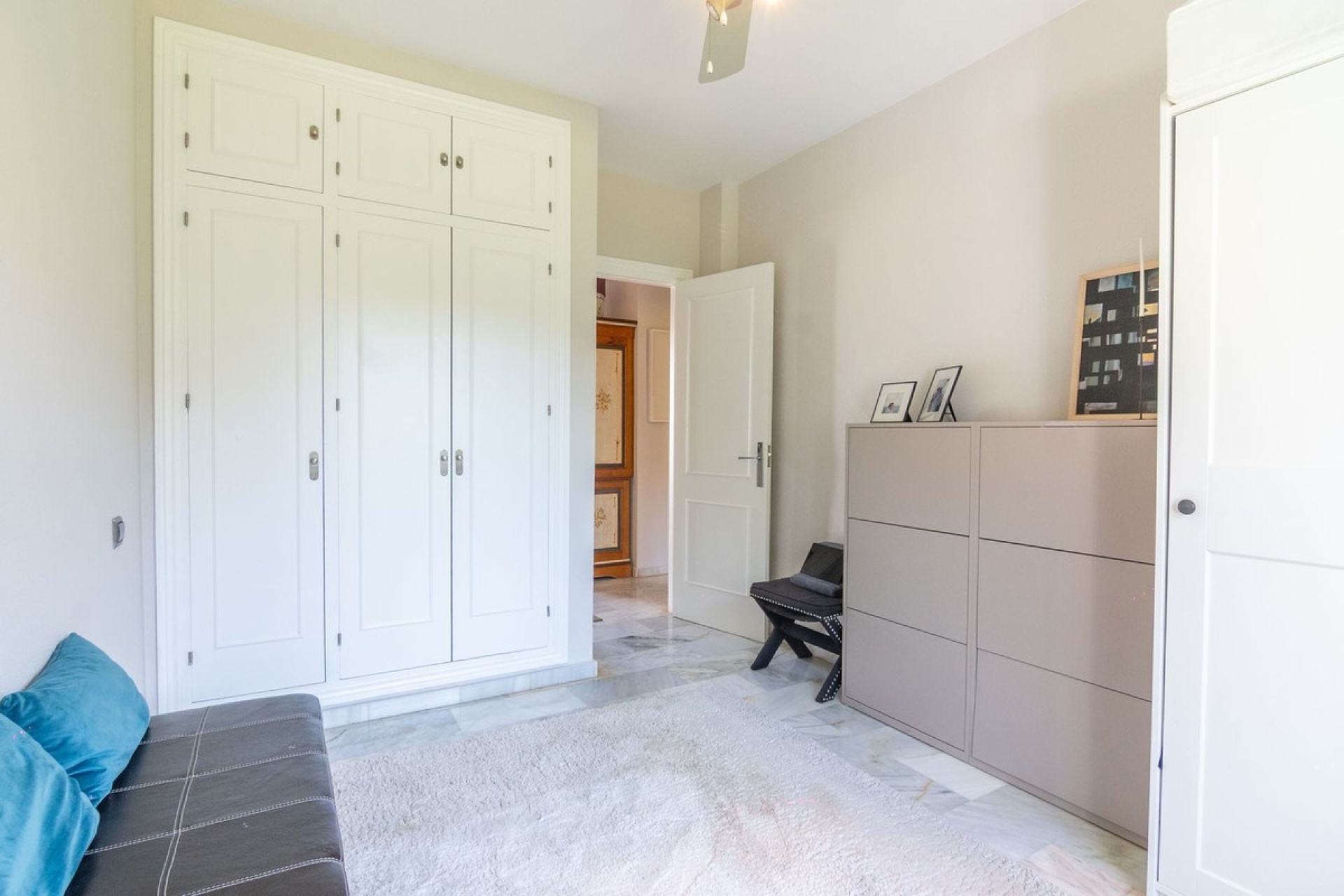Resale - Villa - Estepona - Estepona Centro