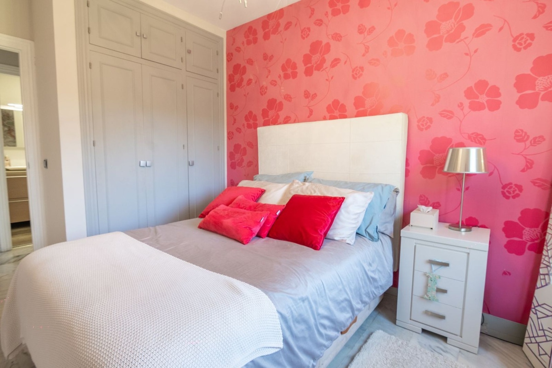 Resale - Villa - Estepona - Estepona Centro