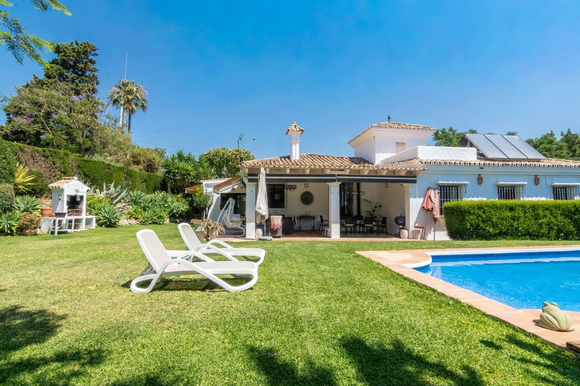 Resale - Villa - Estepona - Estepona Centro