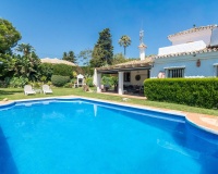 Resale - Villa - Estepona - Estepona Centro