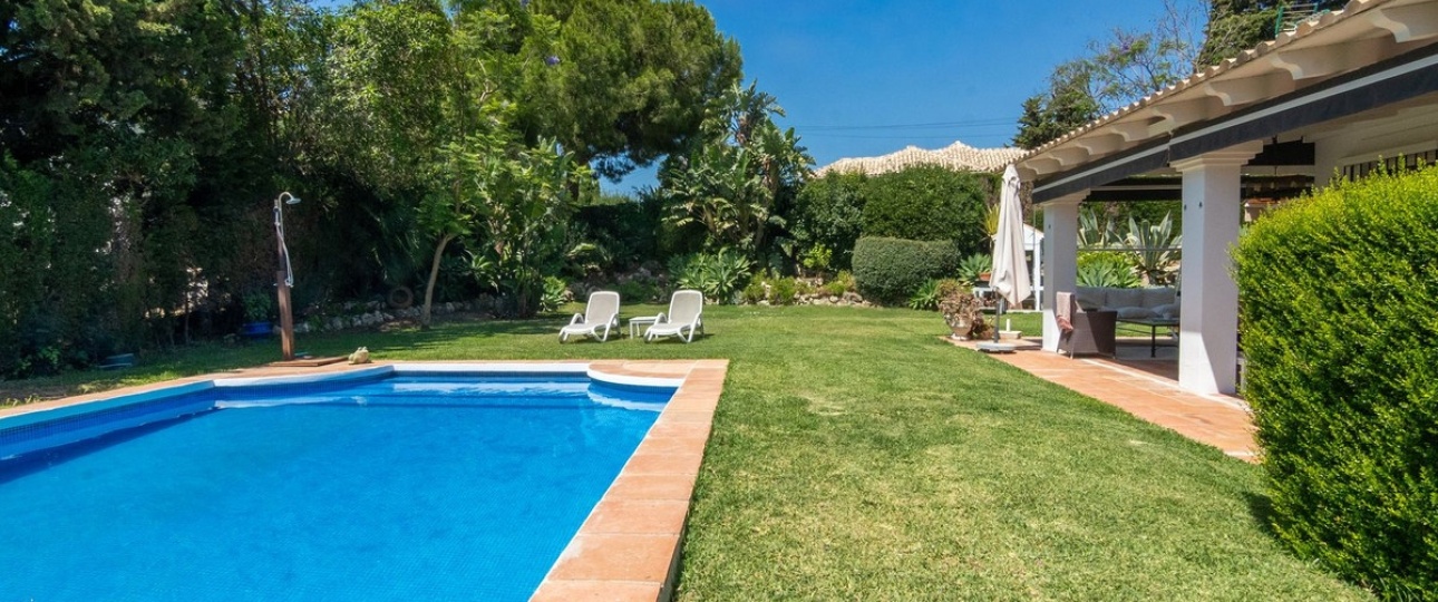 Resale - Villa - Estepona - Estepona Centro