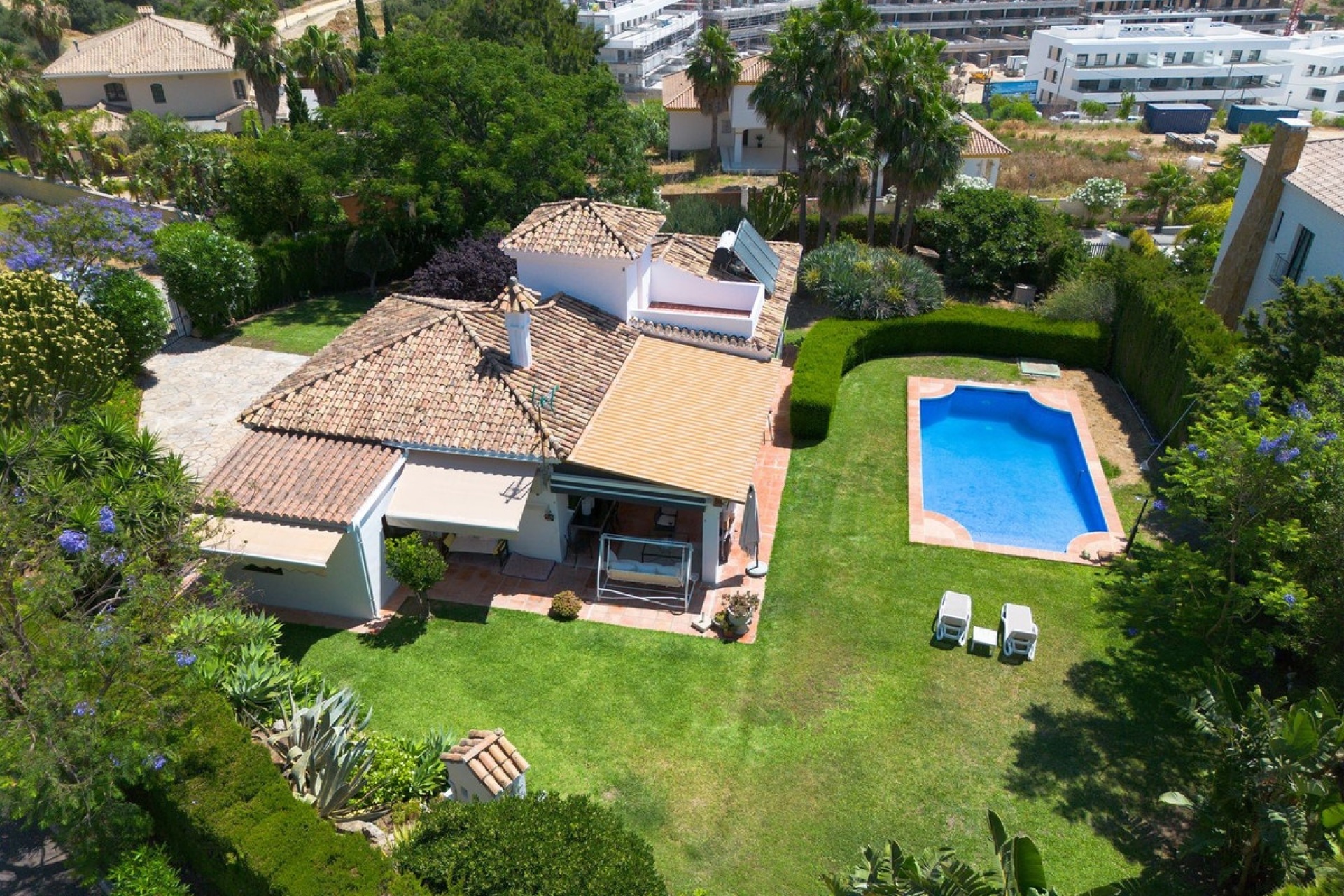 Resale - Villa - Estepona - Estepona Centro