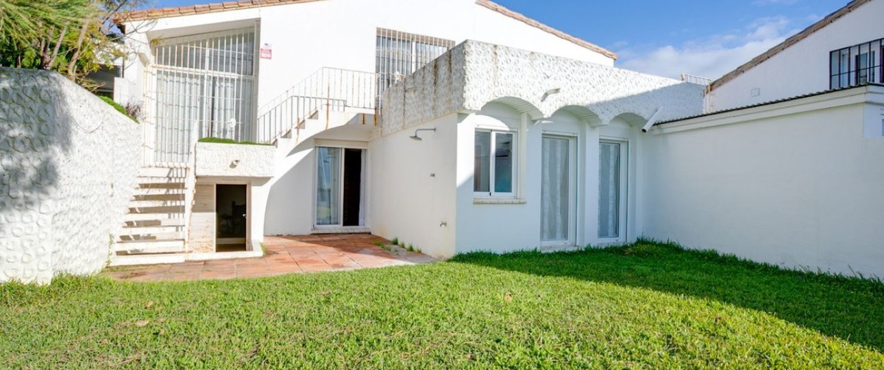 Resale - Villa - Estepona - Estepona Centro