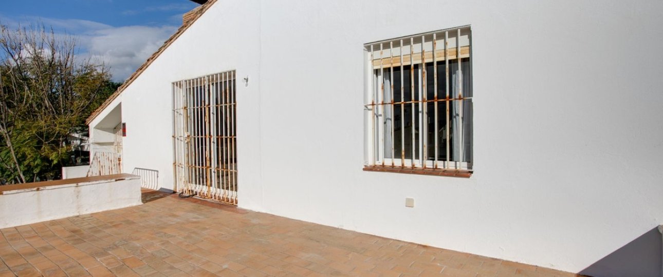 Resale - Villa - Estepona - Estepona Centro