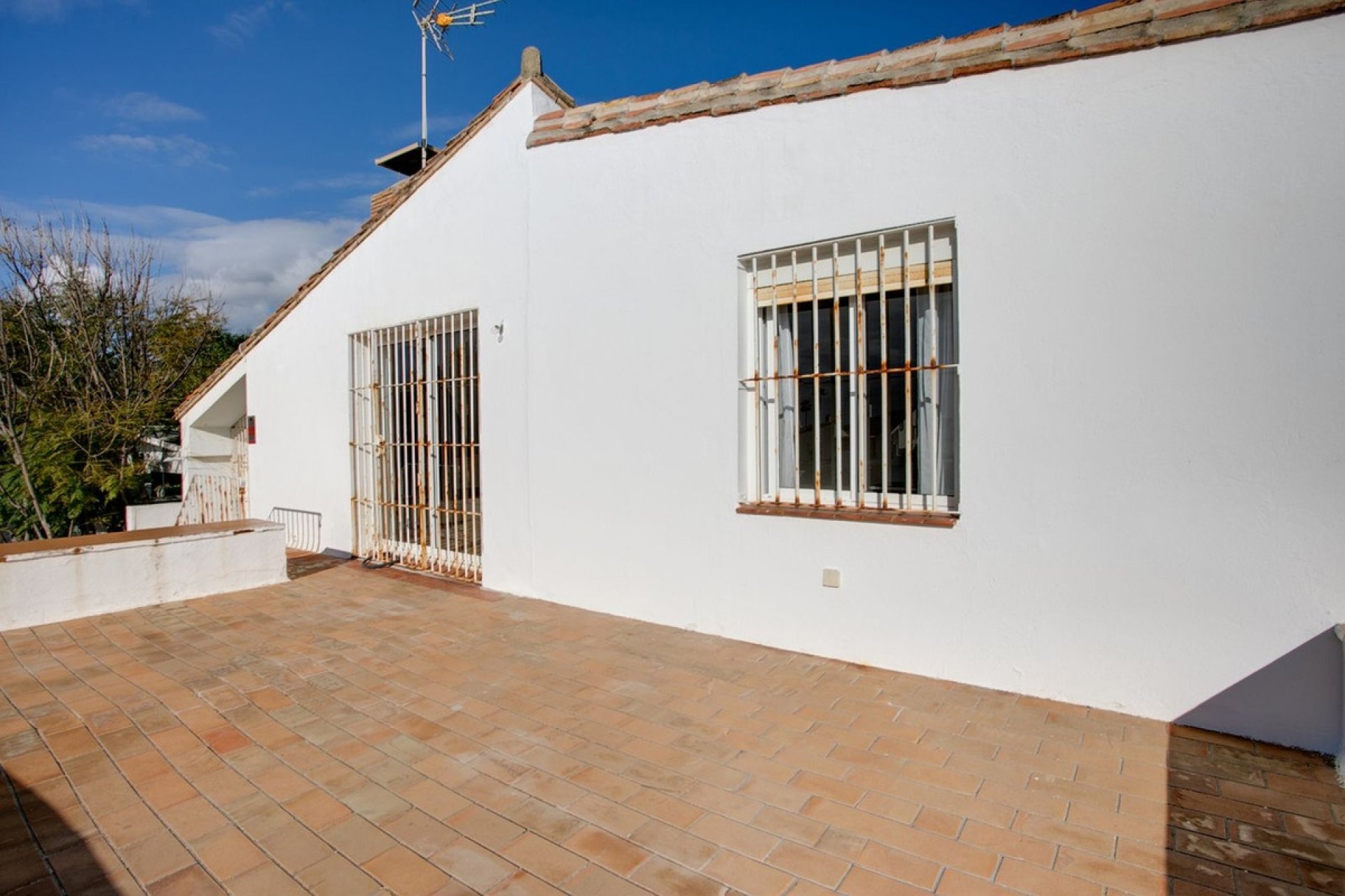 Resale - Villa - Estepona - Estepona Centro