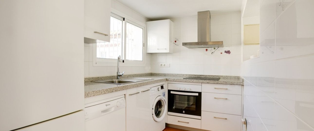 Resale - Villa - Estepona - Estepona Centro
