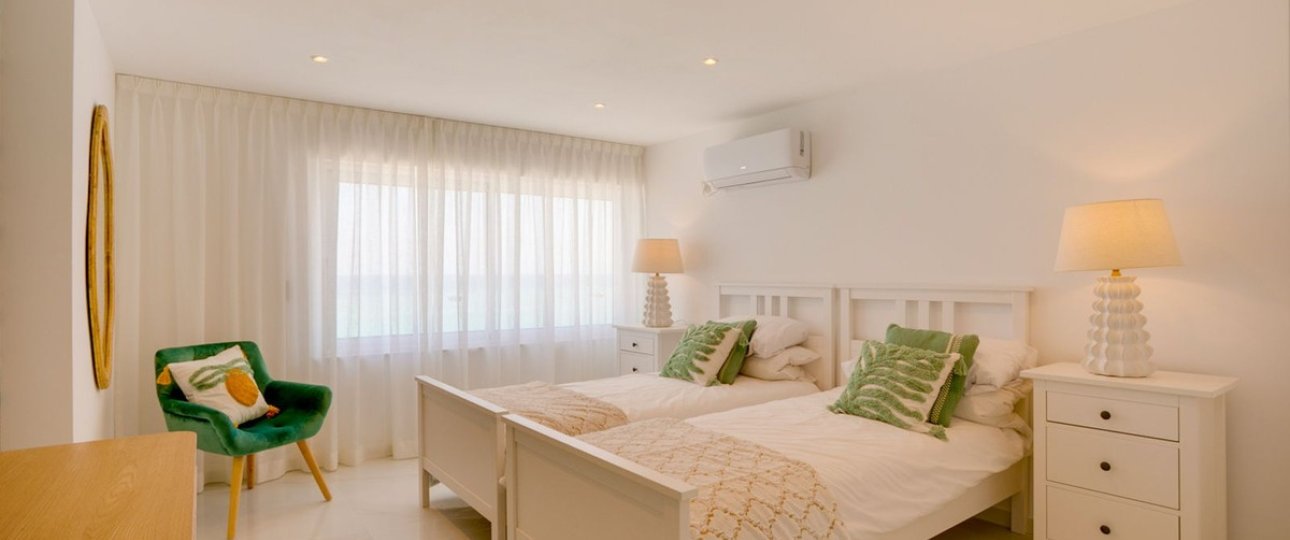 Resale - Villa - Estepona - Estepona Centro