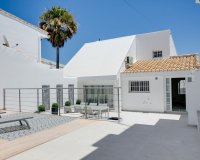 Resale - Villa - Estepona - Estepona Centro