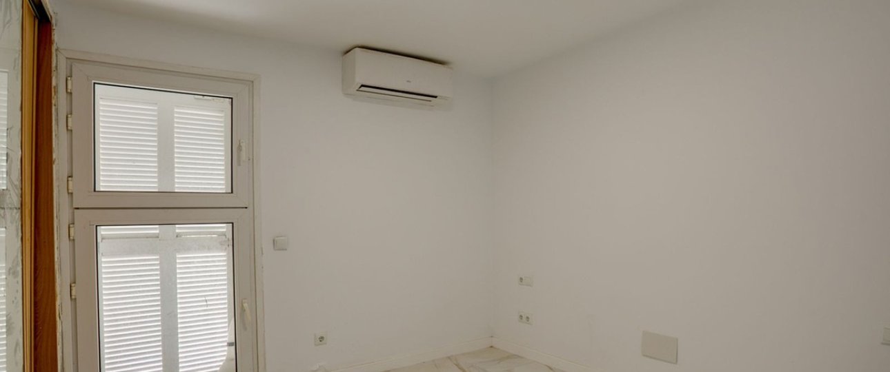 Resale - Villa - Estepona - Estepona Centro