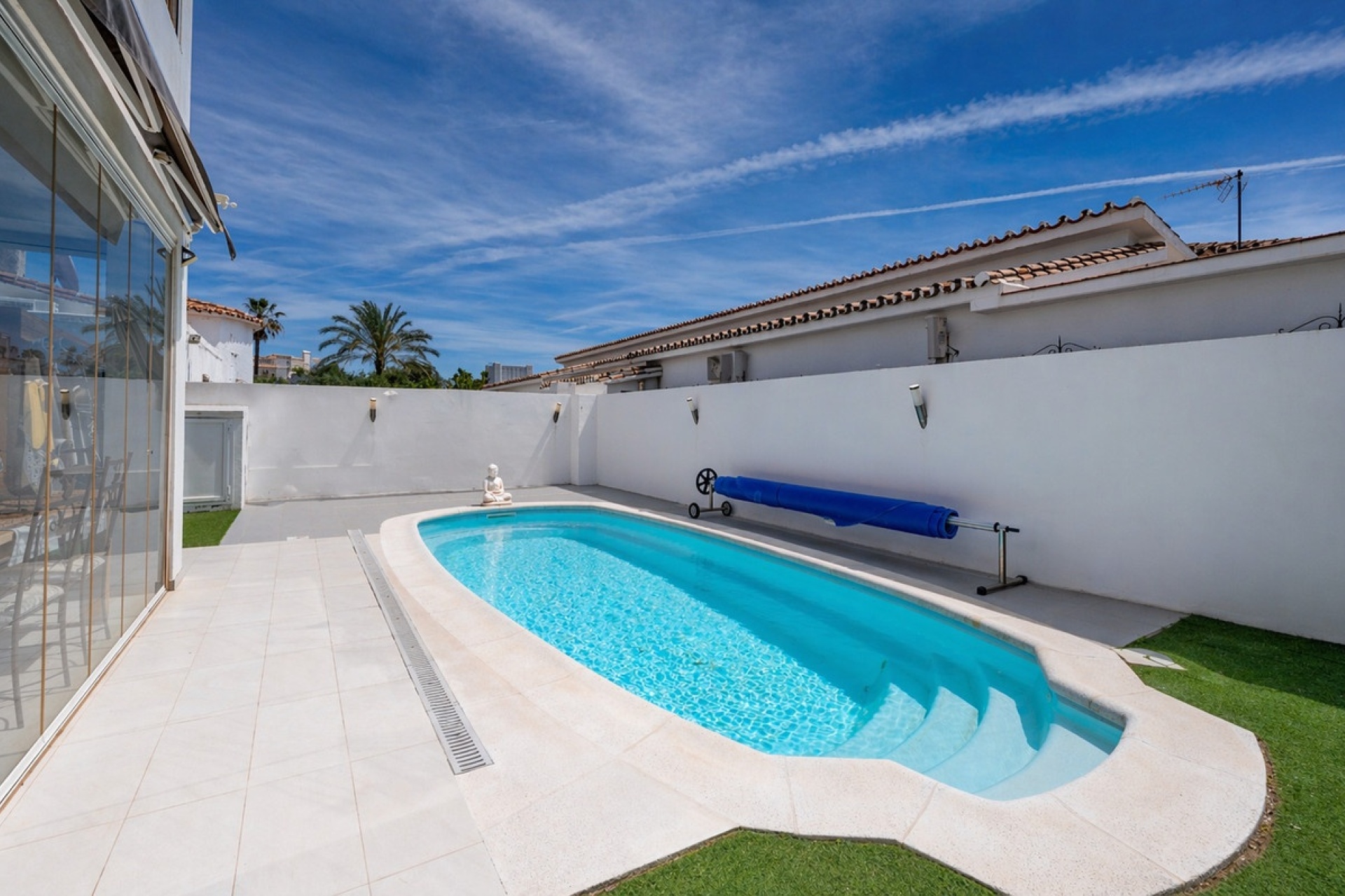 Resale - Villa - Estepona - Estepona Centro