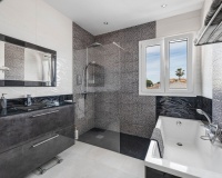 Resale - Villa - Estepona - Estepona Centro