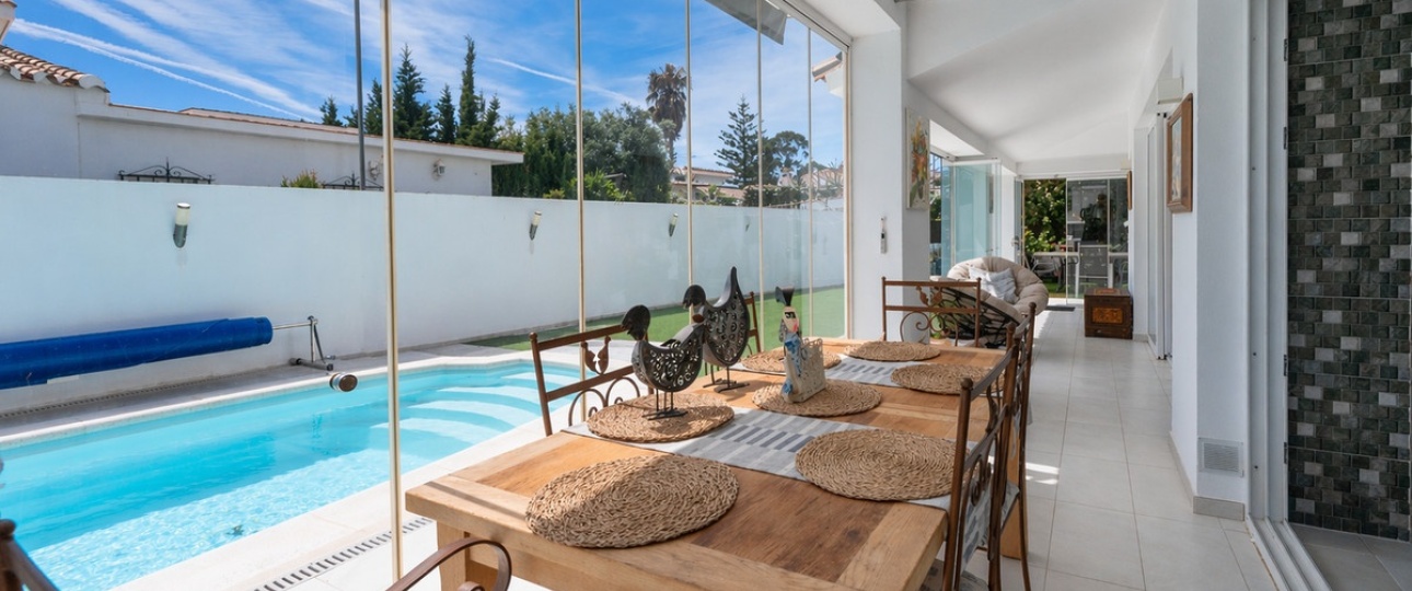 Resale - Villa - Estepona - Estepona Centro