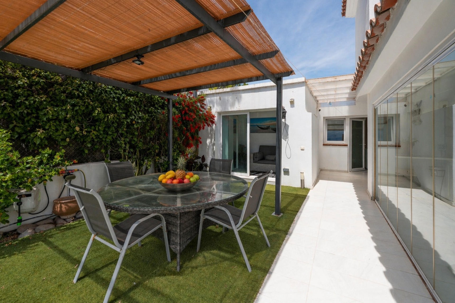 Resale - Villa - Estepona - Estepona Centro