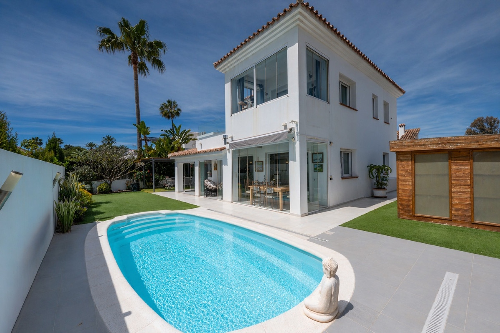 Resale - Villa - Estepona - Estepona Centro